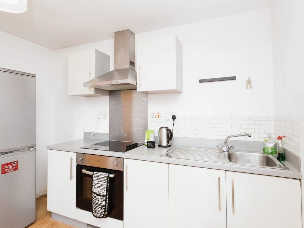 1 bed flat for sale in Chapeltown Street, Manchester, Greater Manchester M1, £150,000