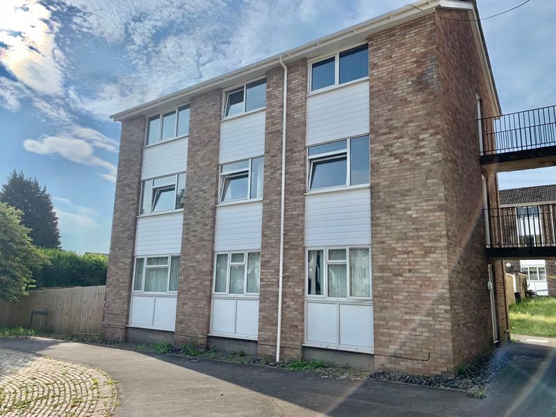 2 bed flat for sale in White Gates Court, Skewen, Neath SA10, £76,500