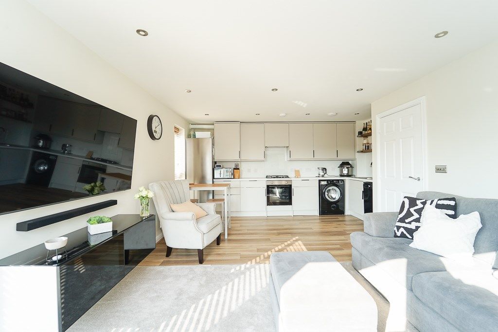 2 bed flat for sale in Bransby Way, Weston-Super-Mare BS24, £150,000
