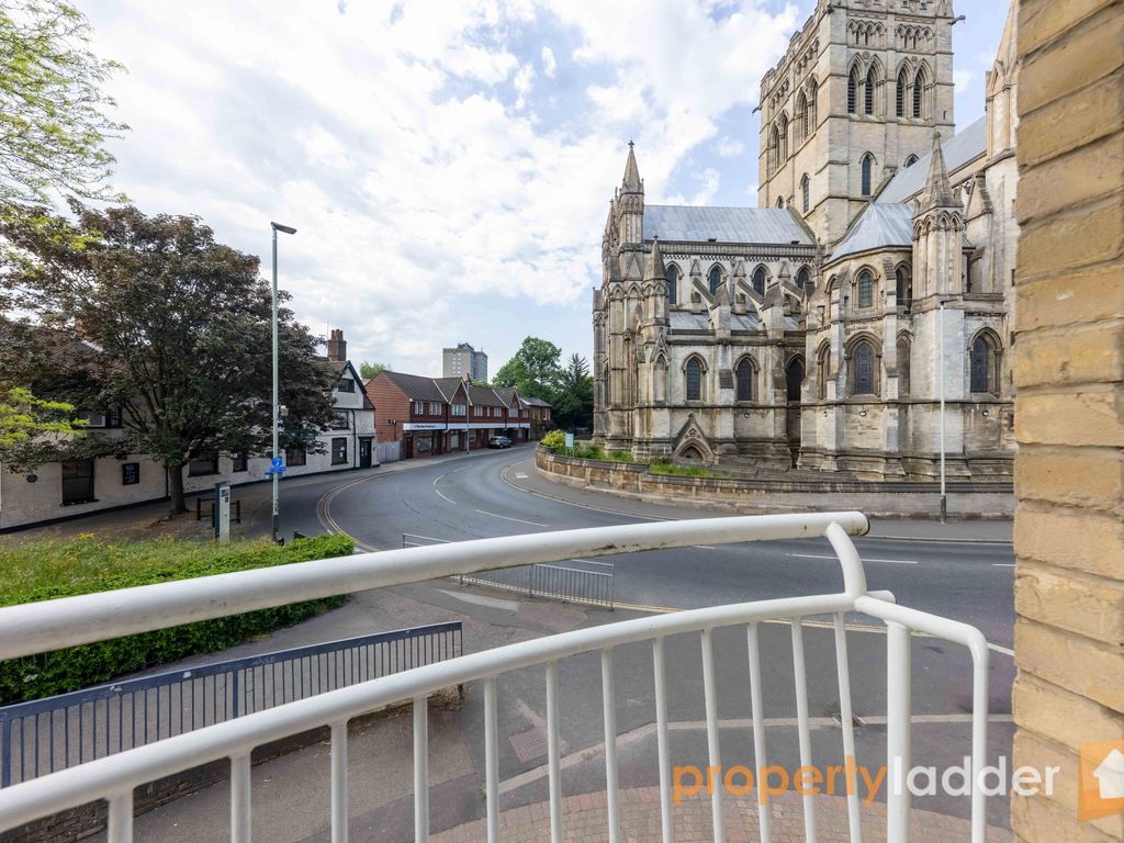 2 bed flat for sale in Earlham Road, Norwich NR2, £210,000