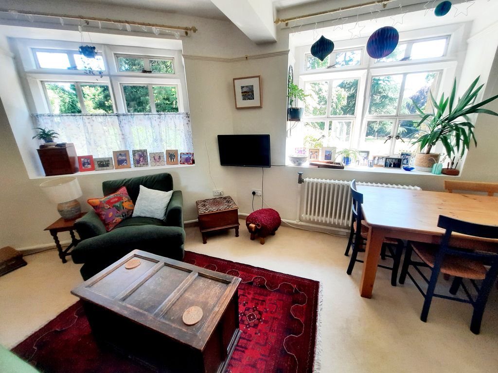2 bed flat for sale in Devon House, Bovey Tracey, Devon TQ13, £180,000