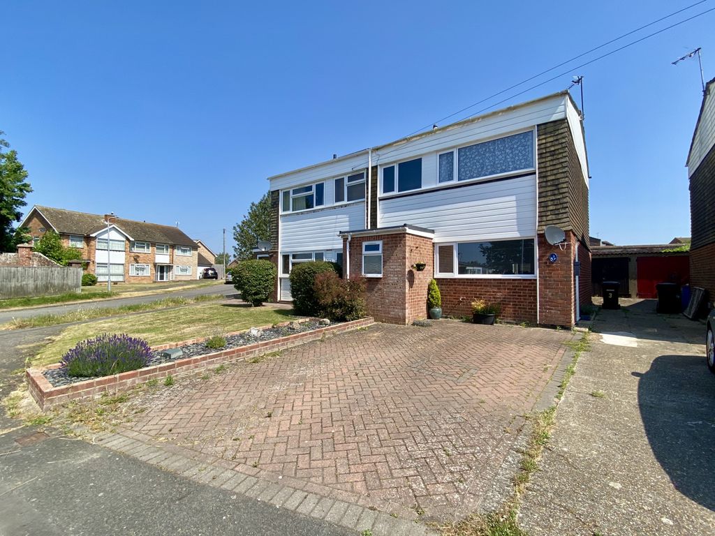 3 bed semi-detached house for sale in Sussex Close, Hailsham, East Sussex BN27, £255,000