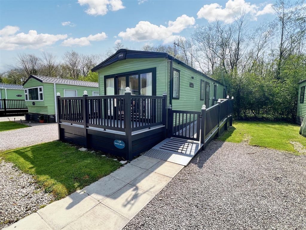 2 bed mobile/park home for sale in South Lakeland Leisure Village, Borwick Lane, Dock Acres, Carnforth LA6, £64,995