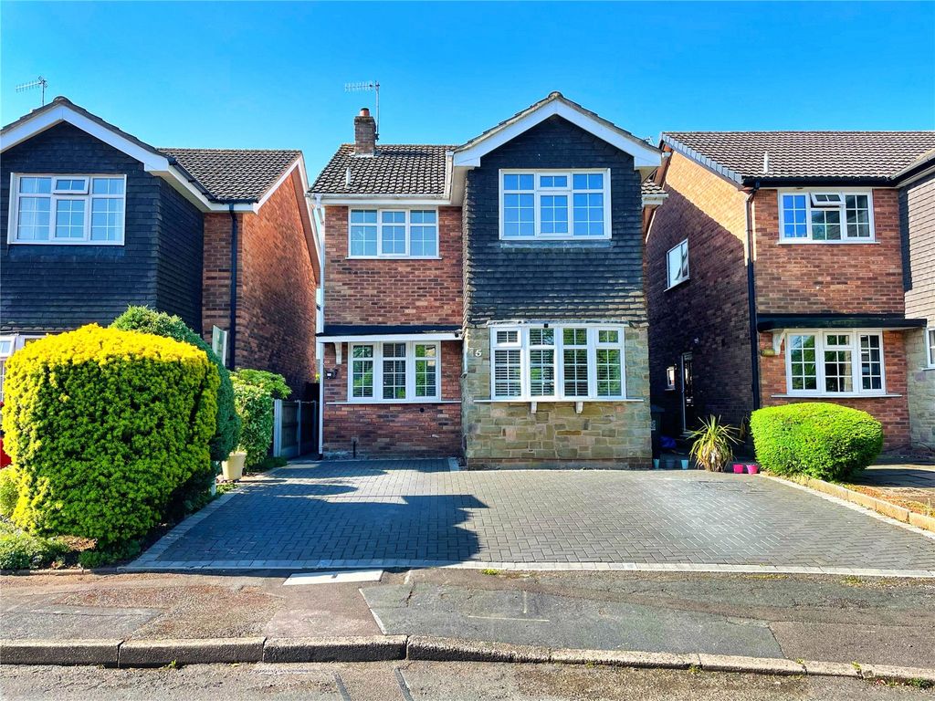 3 bed detached house for sale in Jenkinson Close, Newcastle, Staffordshire ST5, £265,000