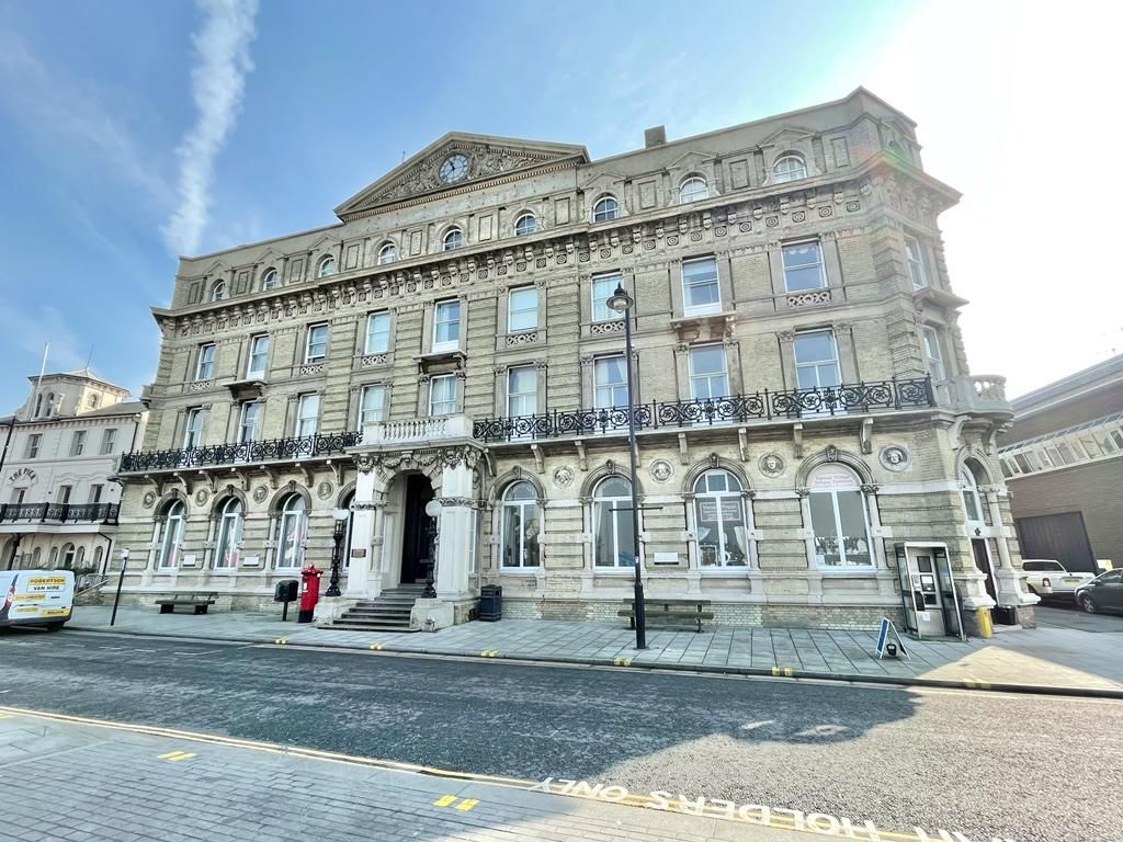 1 bed flat for sale in The Quay, Harwich CO12, £100,000
