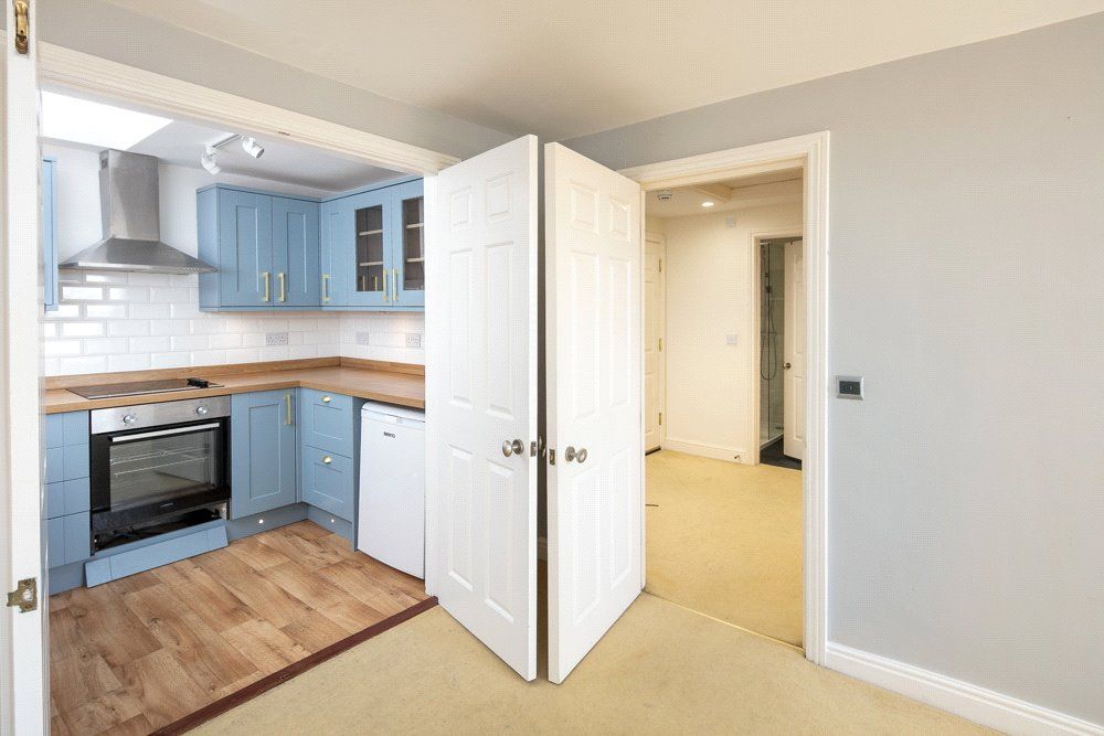 1 bed flat for sale in Portland Place, Bath BA1, £275,000