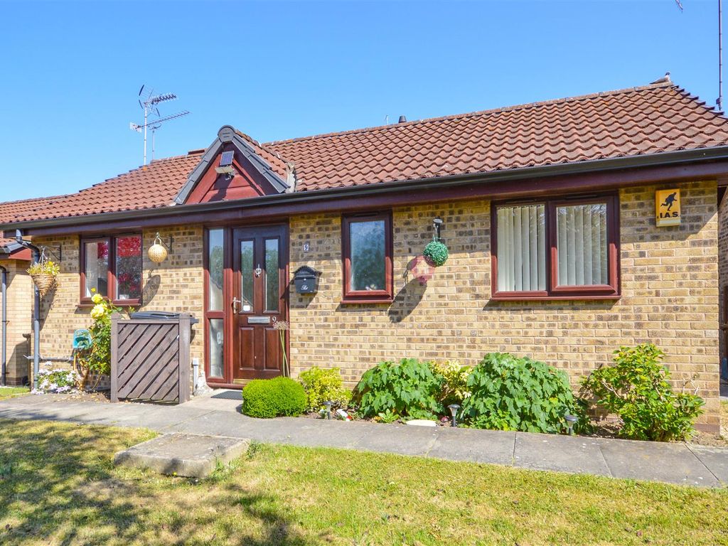 2 bed detached bungalow for sale in Stonesdale Close, Mosborough, Sheffield S20, £140,000