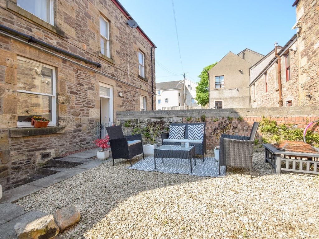 3 bed town house for sale in Bloomgate, Lanark ML11, £189,995