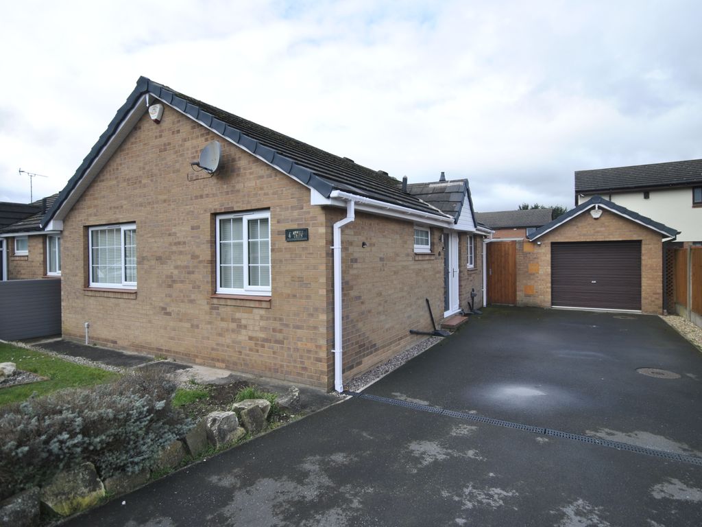 2 bed detached bungalow for sale in Amwell Green, Dunscroft, Doncaster DN7, £179,950