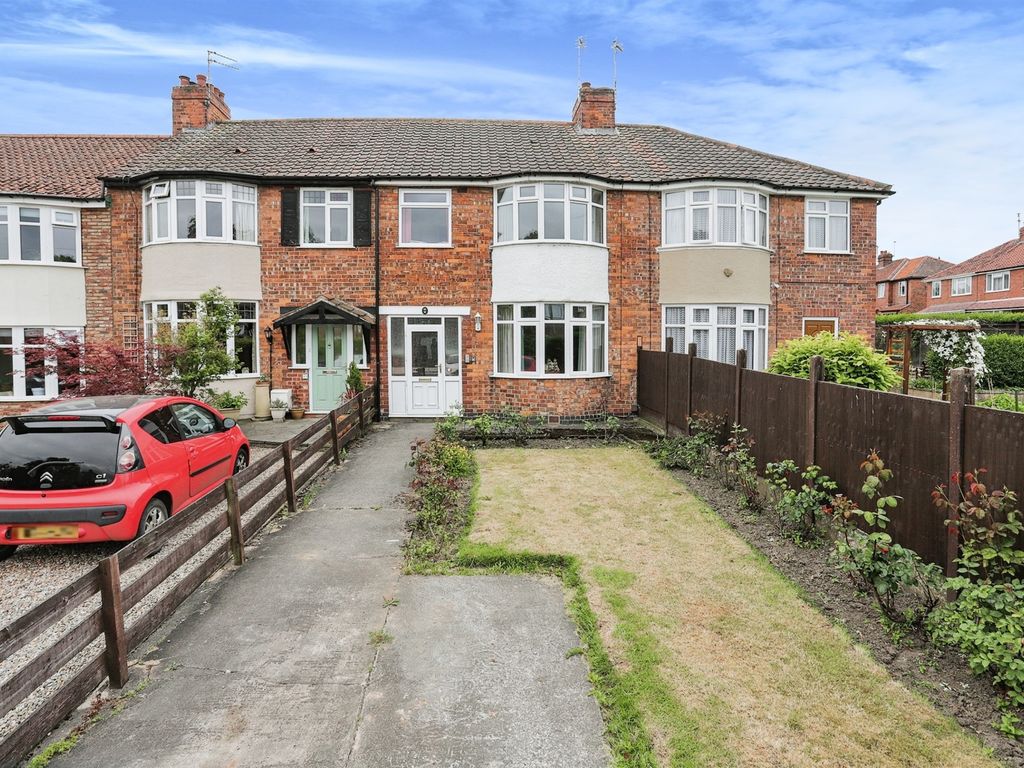 3 bed terraced house for sale in Hamilton Drive, York YO24, £260,000
