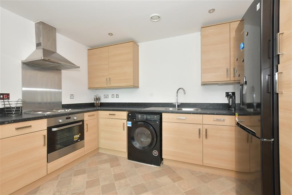 2 bed flat for sale in Culverin Square, Portsmouth, Hampshire PO3, £87,500