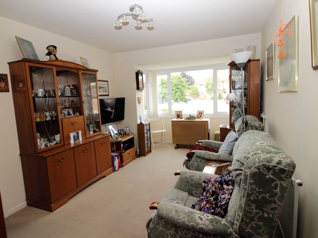 1 bed flat for sale in Byron Court, Llantwit Major CF61, £110,000