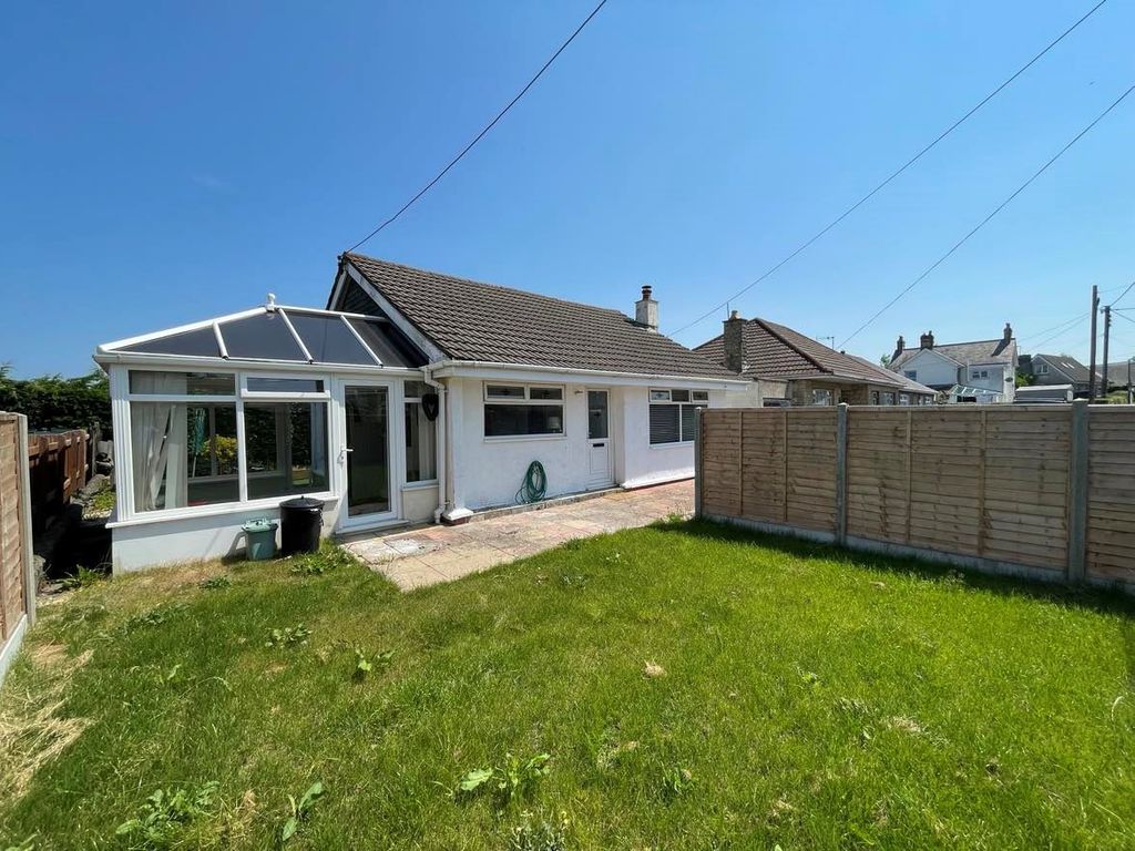 2 bed bungalow for sale in Cross Inn, Nr New Quay SA44, £175,000