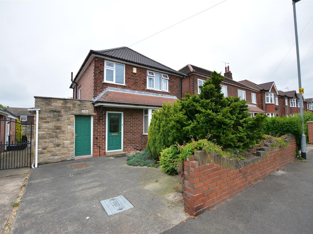 3 bed detached house for sale in Cromford Avenue, Mansfield NG18, £210,000