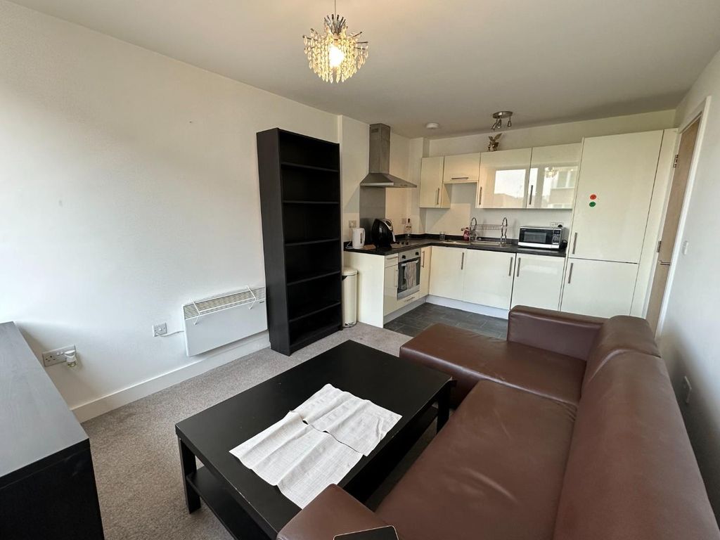 1 bed flat for sale in Millbrook Street, Stockport SK1, £115,000