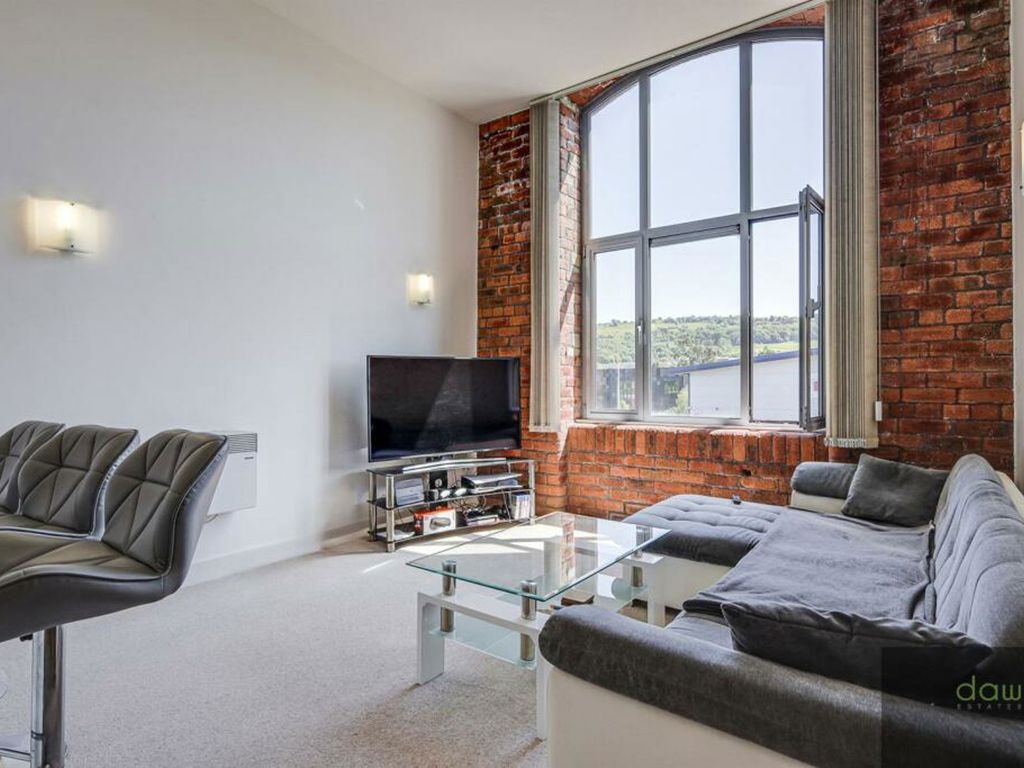 2 bed flat for sale in Dewsbury Road, Elland HX5, £80,000