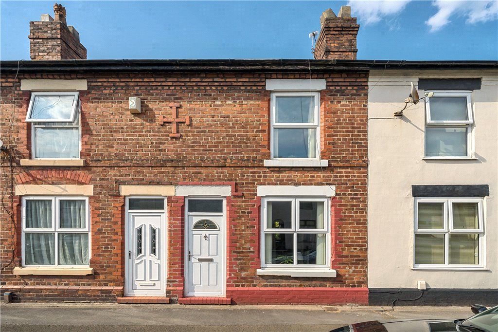 2 bed terraced house for sale in Leonard Street, Warrington, Cheshire WA2, £125,000