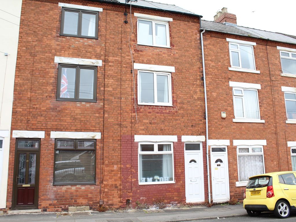 2 bed terraced house for sale in Silk Street, Sutton-In-Ashfield, Nottinghamshire. NG17, £99,950