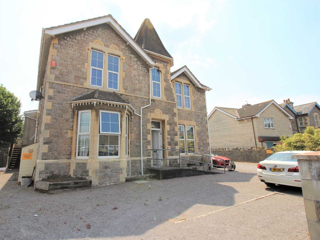 2 bed flat for sale in Beaconsfield Road, Weston-Super-Mare BS23, £150,000