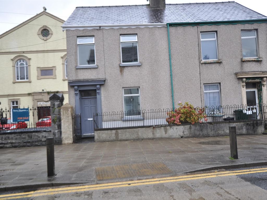 4 bed terraced house for sale in Priory Street, Carmarthen SA31, £135,000