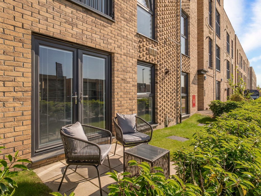 2 bed flat for sale in Flat 1, 5, Gold Crest Place, Cammo, Edinburgh EH4, £295,000