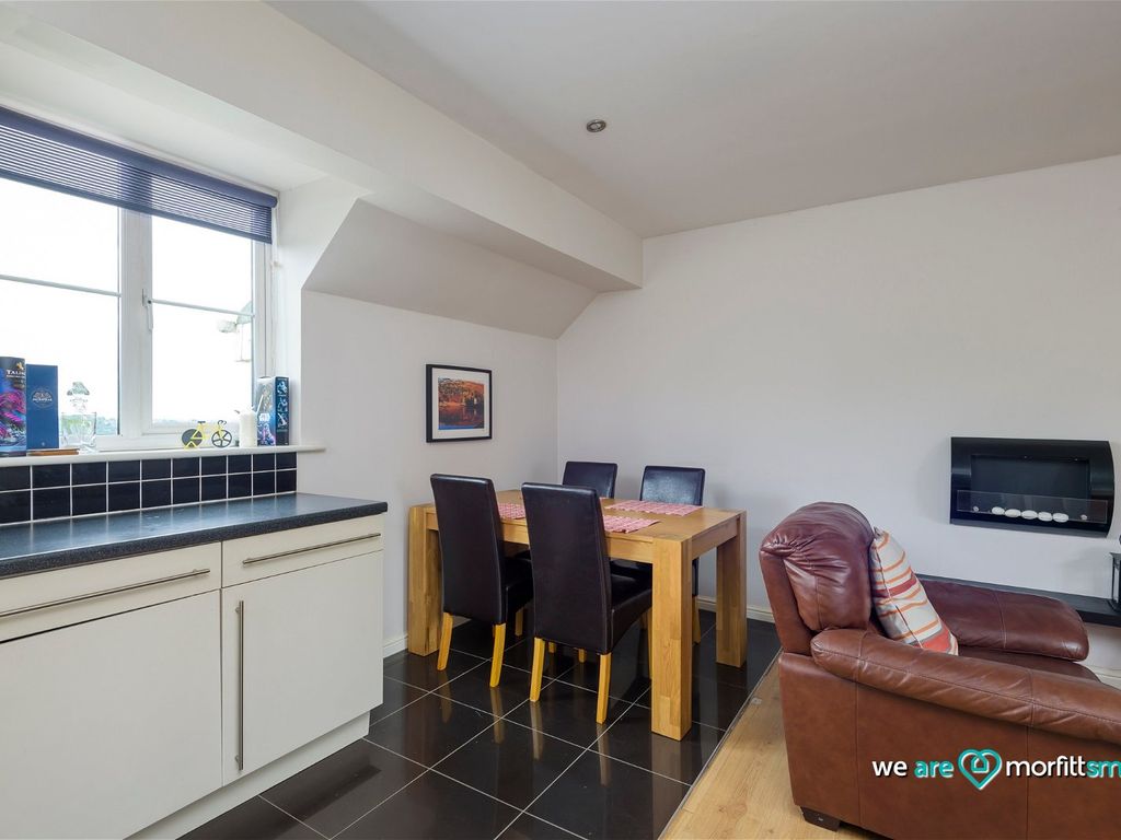 2 bed terraced house for sale in Queenswood Road, Sheffield S6, £160,000