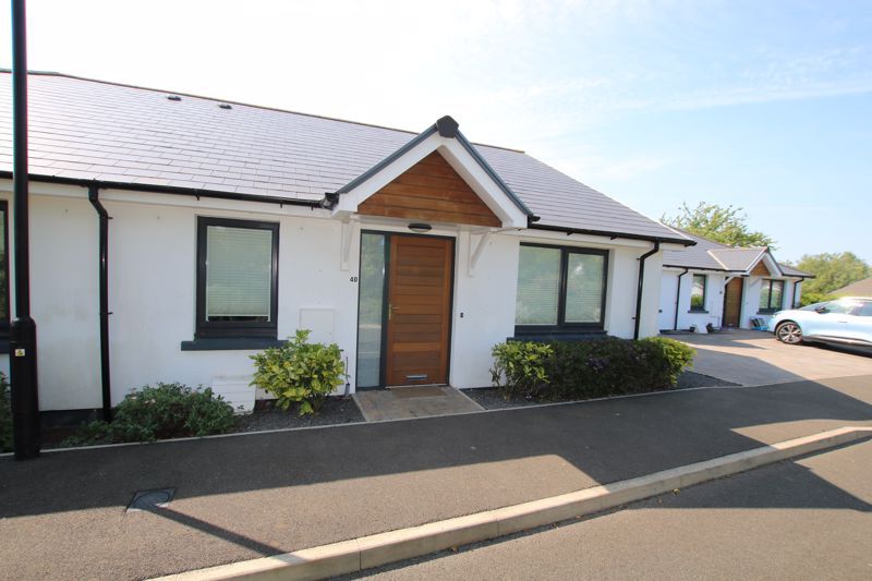 2 bed bungalow for sale in 40 Cronk Cullyn, Colby IM9, £285,000