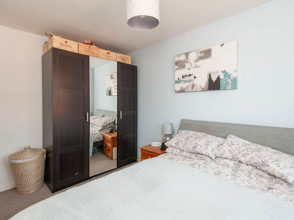 3 bed semi-detached house for sale in Park Grange Mount, Sheffield S2, £190,000