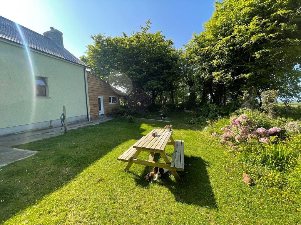 2 bed detached house for sale in Pentre Bryn, Nr New Quay SA44, £299,950