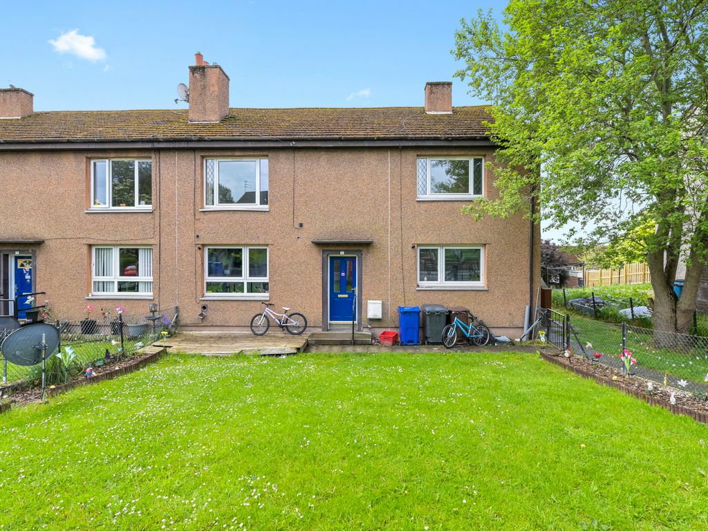 2 bed flat for sale in 67 Carlowrie Place, Gorebridge EH23, £130,000