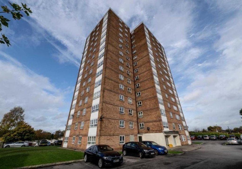 2 bed flat for sale in City View, Highclere Avenue, Salford, Lancashire M7, £115,000