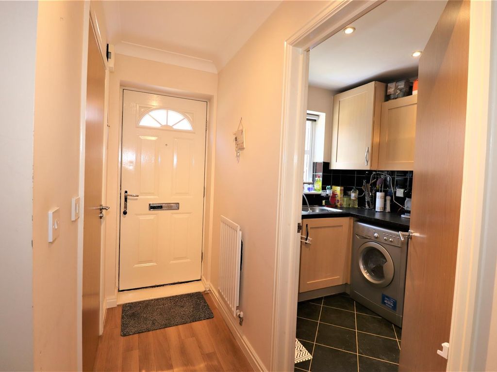 2 bed terraced house for sale in Bramley Hill, Ipswich IP4, £195,000
