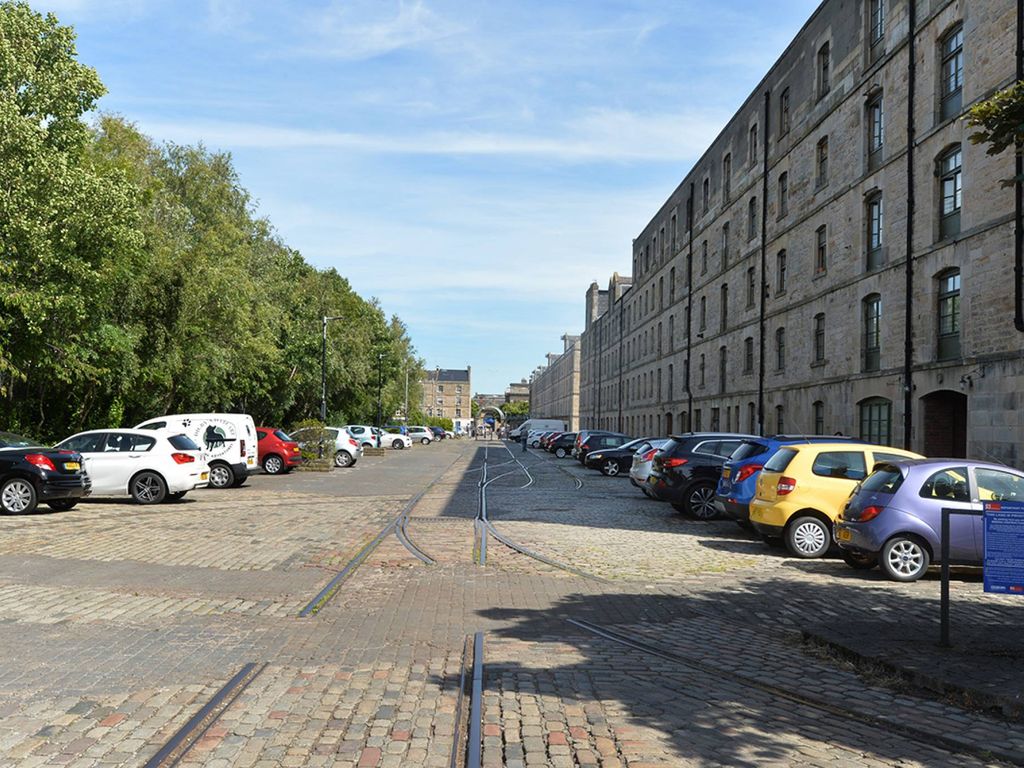 1 bed flat for sale in Commercial Street, Edinburgh EH6, £180,000