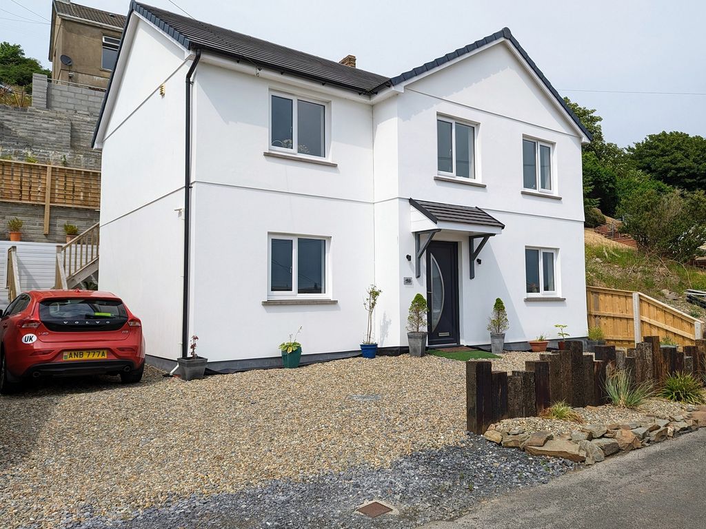 4 bed detached house for sale in Stradey Hill, Llanelli, Carmarthenshire. SA15, £325,000