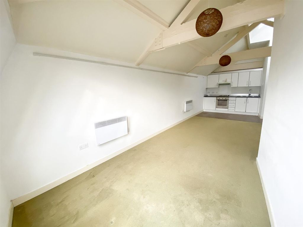 1 bed flat for sale in Morledge Street, Leicester LE1, £100,000