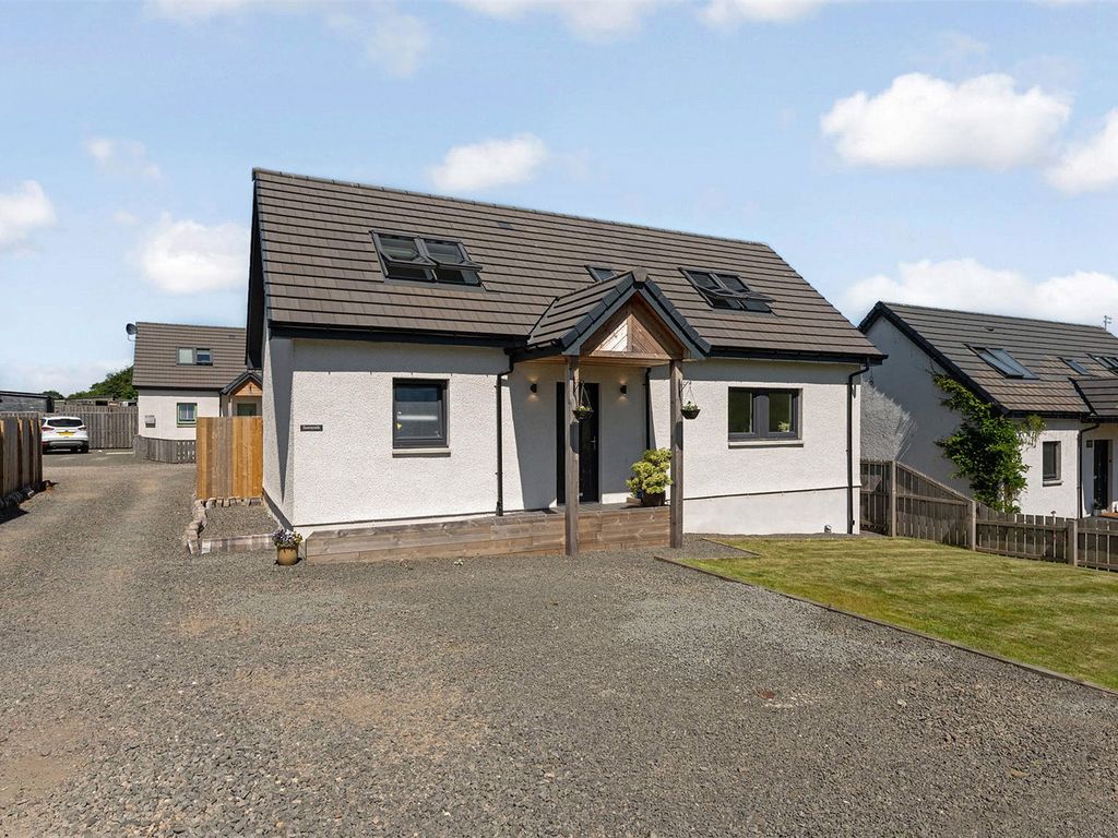 3 bed detached house for sale in Stirling FK7, £285,000