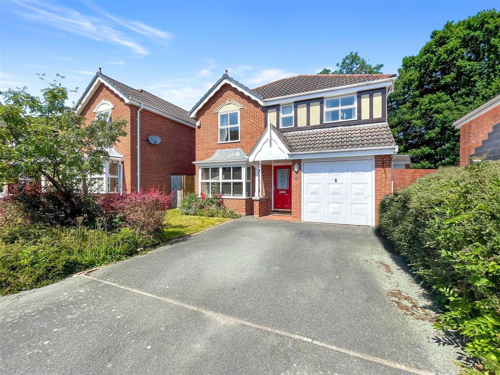 4 bed detached house for sale in Forge Fields, Sandbach CW11, £320,000