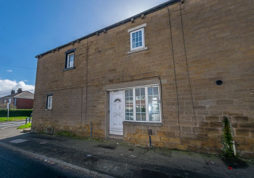 2 bed terraced house for sale in Scargill Buildings, Morley, Leeds LS27, £132,000