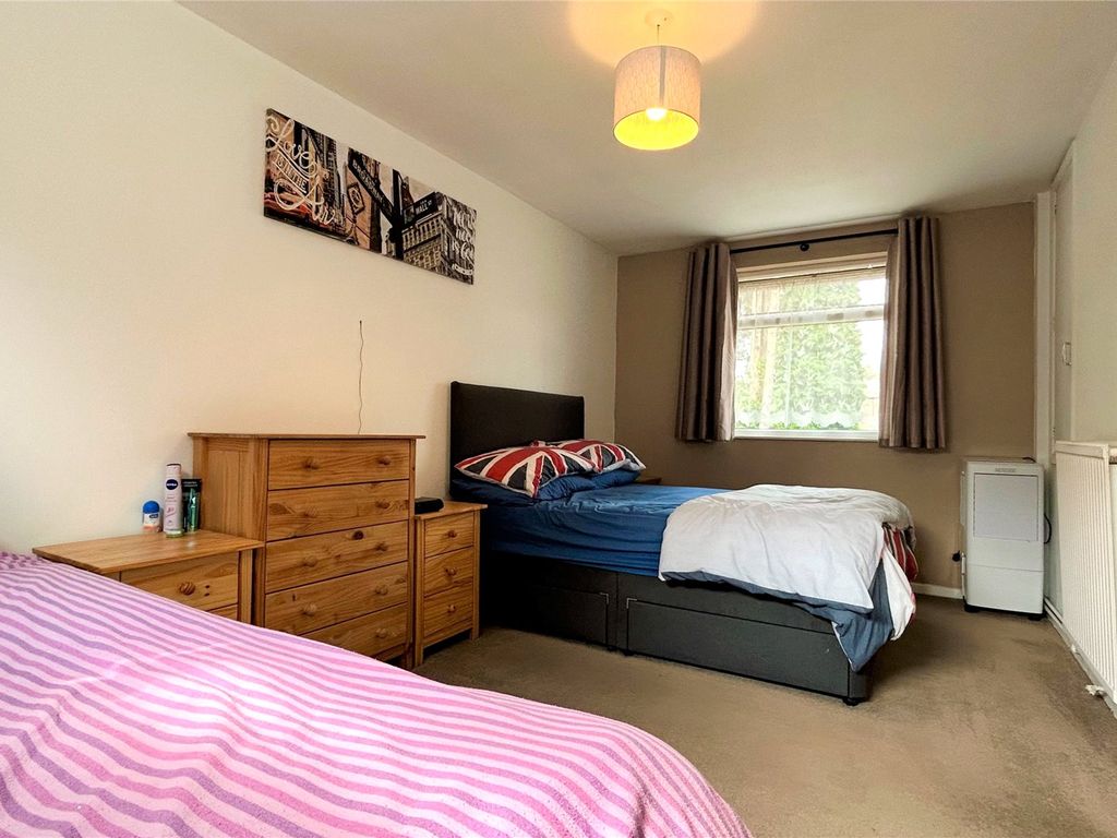 1 bed maisonette for sale in Bucklebury, Bracknell, Berkshire RG12, £200,000