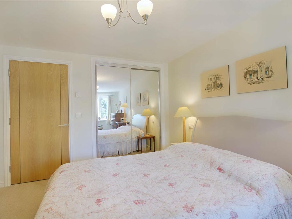 1 bed flat for sale in Thomas Court, Marlborough Road, Cardiff, Glamorgan CF23, £210,000