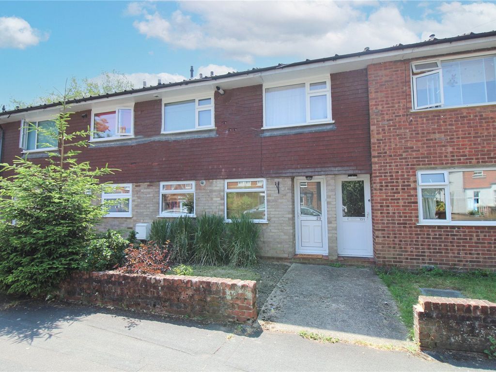 2 bed maisonette for sale in Netley Street, Farnborough, Hampshire GU14, £230,000