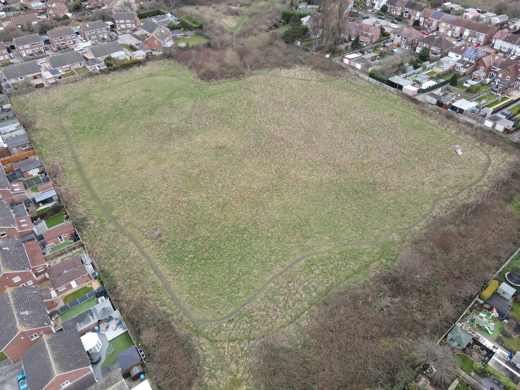Land for sale in Kendal Way, Anlaby HU4, £1,500,000