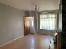 2 bed terraced house for sale in Essex Street, Hull HU4, £60,000