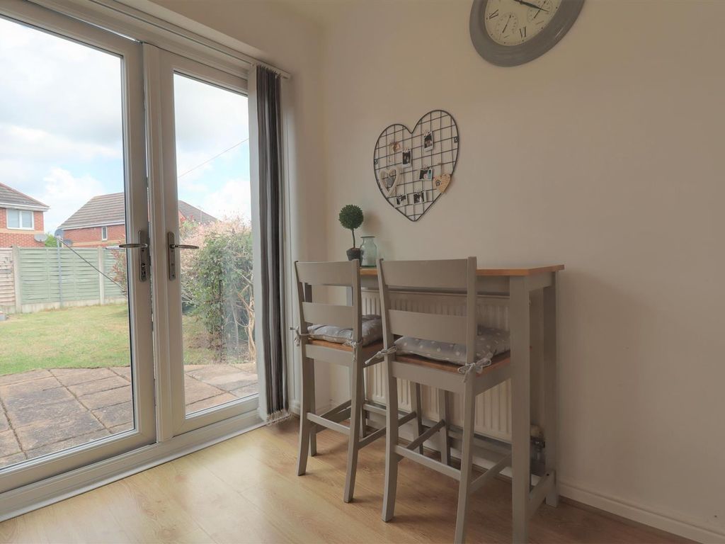 3 bed property for sale in Bennett Close, Crewe, Crewe CW1, £170,000