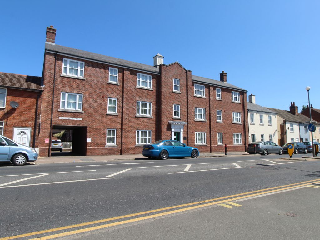 2 bed flat for sale in Carters Court, Colchester CO1, £165,000