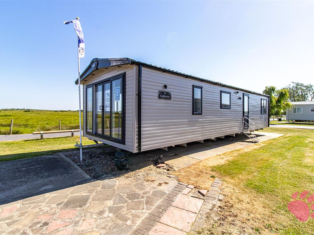 2 bed mobile/park home for sale in The Abi Ambleside, Steeple Bay Holiday Park CM0, £89,995