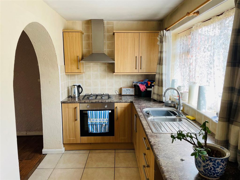 3 bed terraced house for sale in Edward Road, Keresley, Coventry CV6, £165,000