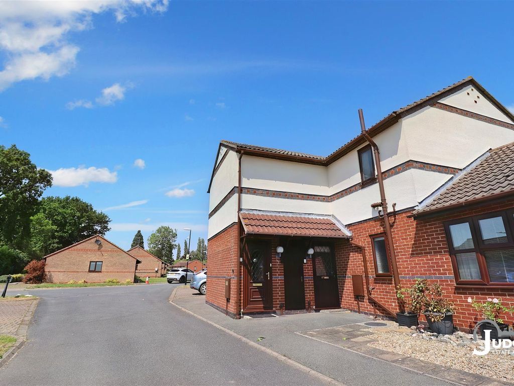 1 bed flat for sale in The Blossoms, Markfield Court, Markfield LE67, £109,950