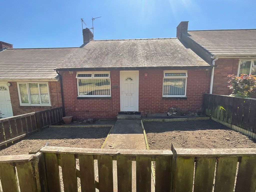 2 bed terraced bungalow for sale in Avon Road, Stanley DH9, £75,000