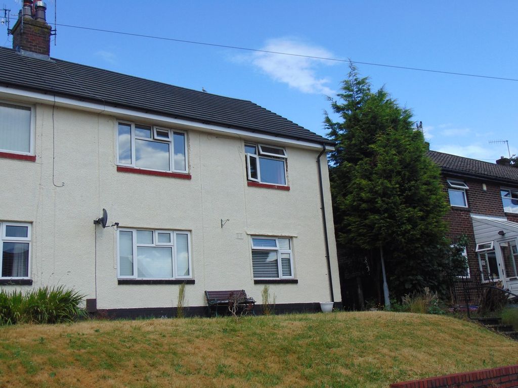 2 bed flat for sale in Bowland Avenue, Burnley BB10, £62,500